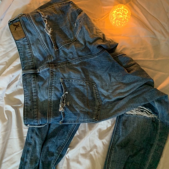 Distressed mom jeans!! - Picture 4 of 4